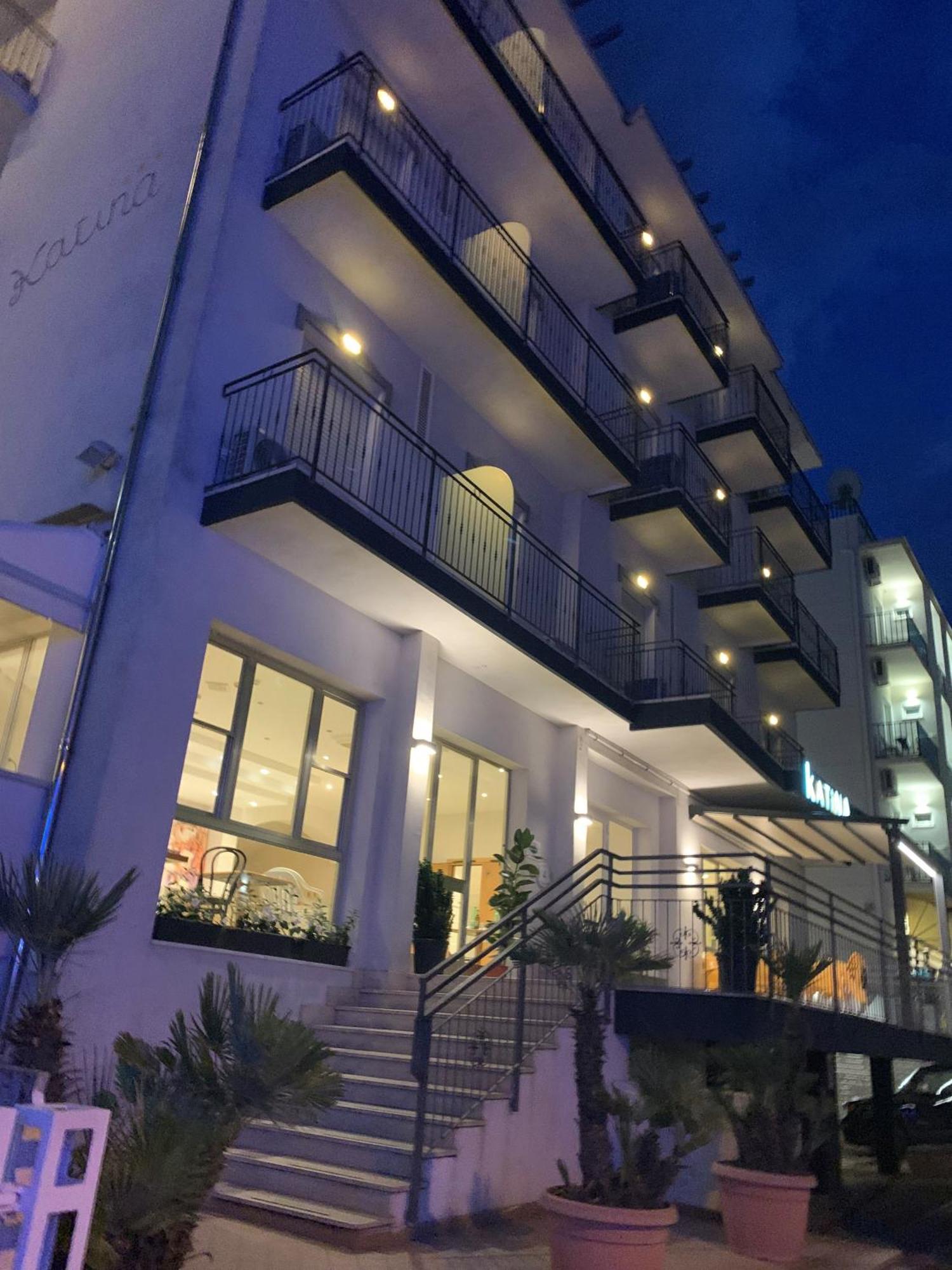 Hotel Katina リミニ エクステリア 写真